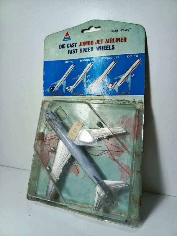 Lote siguiente: Avión de juguete vintage metálico TINTOYS Boeing 747 a escala