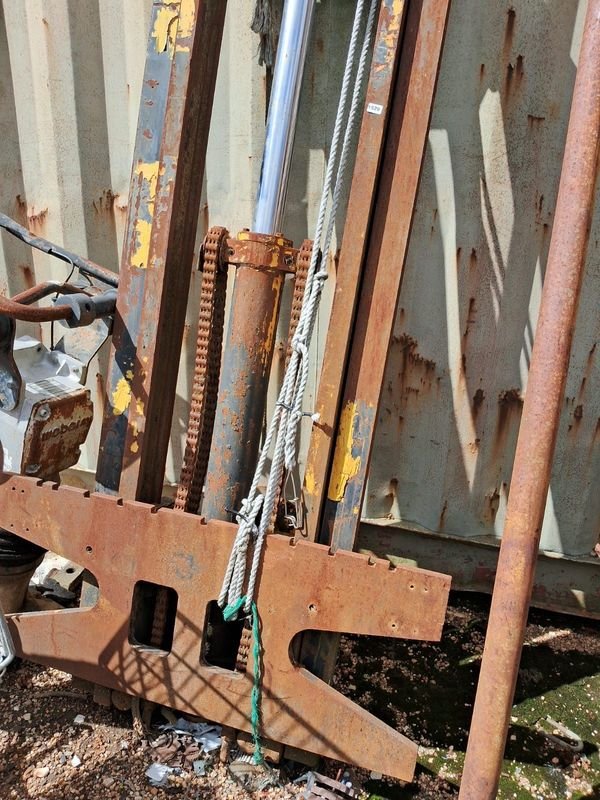 Item 896328 - Image 1