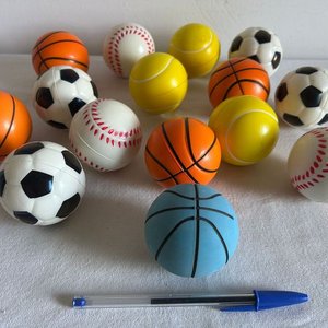 Lote siguiente: Lote de Pelotas Deportivas Variadas