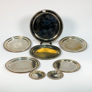 Lote siguiente: Conjunto de 8 Piezas Metálicas Sheffield: Bandejas y Posavasos