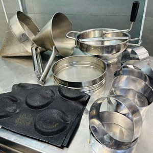 Lote anterior: Set de Utensilios de Cocina Profesional Pujadas: Puretera, Coladores, Tamiz y Moldes