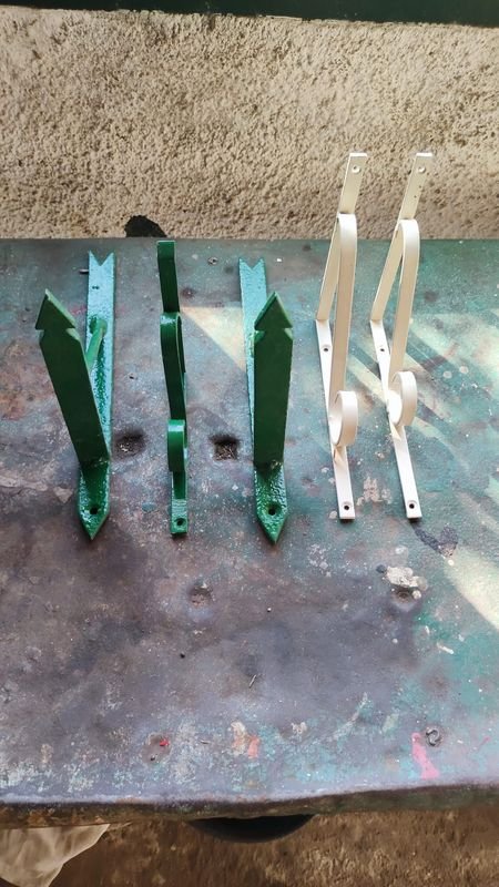 Soportes para Colgar Macetas en Metal - imagen 3