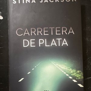 Lote anterior: Libro "Carretera de Plata" de Stina Jackson