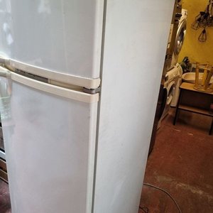 Heladera con Freezer Whirlpool Blanca - Buen Estado y Funcionamiento - imagen 6