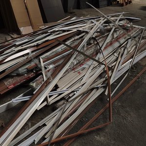 Lote de Perfiles de Aluminio y Otros Materiales para Construcción - imagen 3