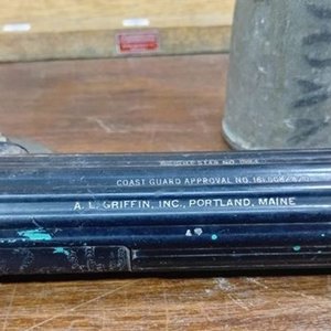 Linterna Marítima Antigua del Buque Tanque Esso San Juan - imagen 3