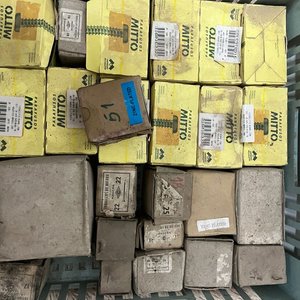 26 Cajas de Tornillos y Fijaciones de Diversas Medidas - imagen 6
