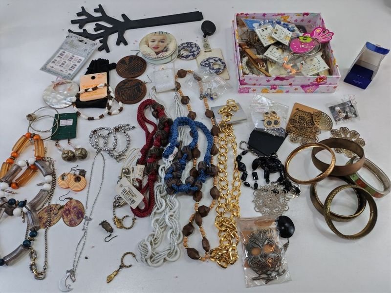 Colección de Joyería y Monedas - imagen 1