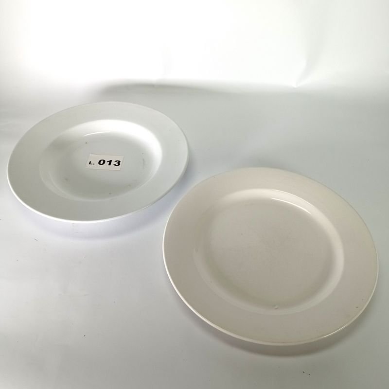 Platos de porcelana blanca en excelente estado - imagen 4