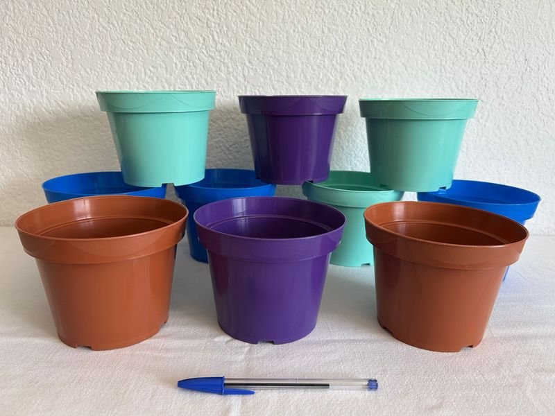 Lote anterior: Macetas de Arcilla Coloridas y Variadas