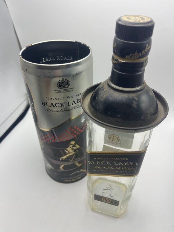 Lata antigua de Whisky Johnnie Walker - imagen 5