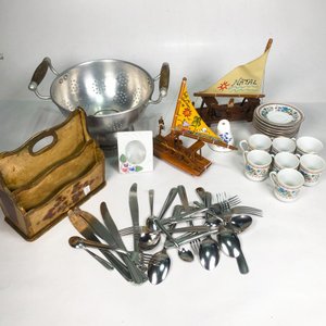 Lote de Vajilla, Cubiertos y Adornos Vintage - imagen 1