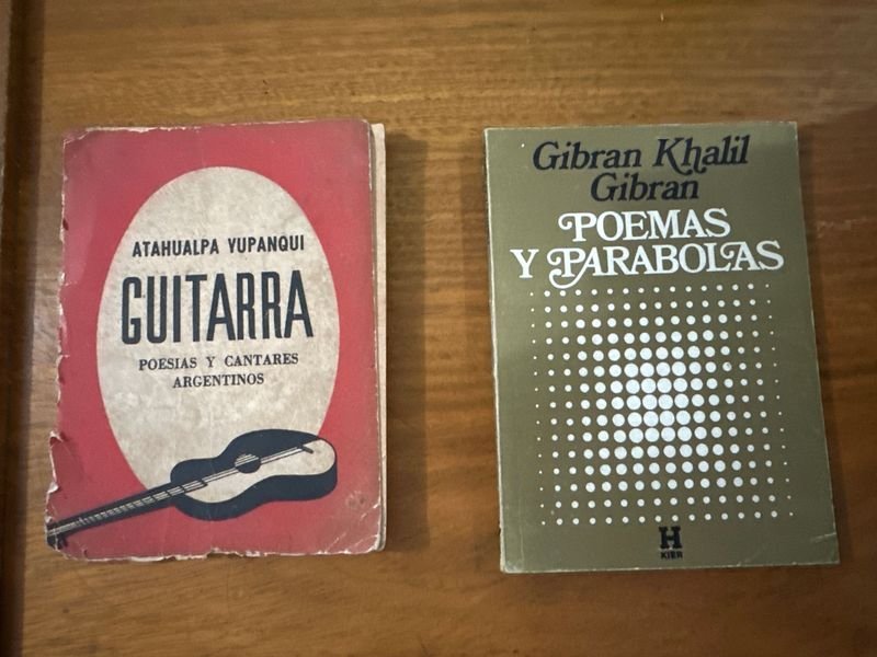 Lote anterior: Libro de Poemas y Parábolas de Atahualpa Yupanqui