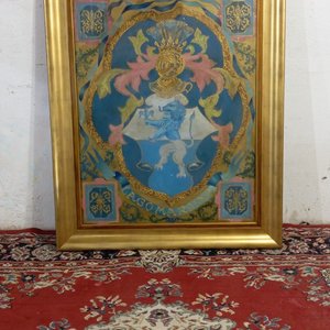 Cuadro Antiguo con Escudo Familiar y Marco Dorado con Iluminación - imagen 2