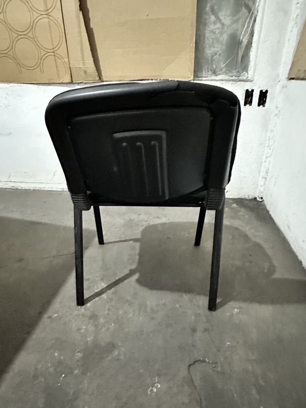Silla de Auditorio en Mala Condición - imagen 5