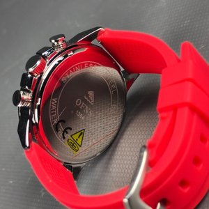 Reloj Masculino OFNS con Malla de Silicona Roja, Nuevo y Funcionando - imagen 4