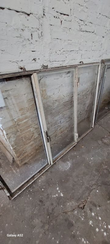 Ventana de 3 hojas en buen estado - imagen 3