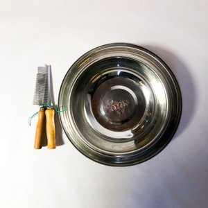 Plato Metálico, Dos Peines para Mascota y Malla Sombra Blanca - imagen 2