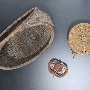 Conjunto de Cestas de Mimbre Artesanales Variadas - imagen 4