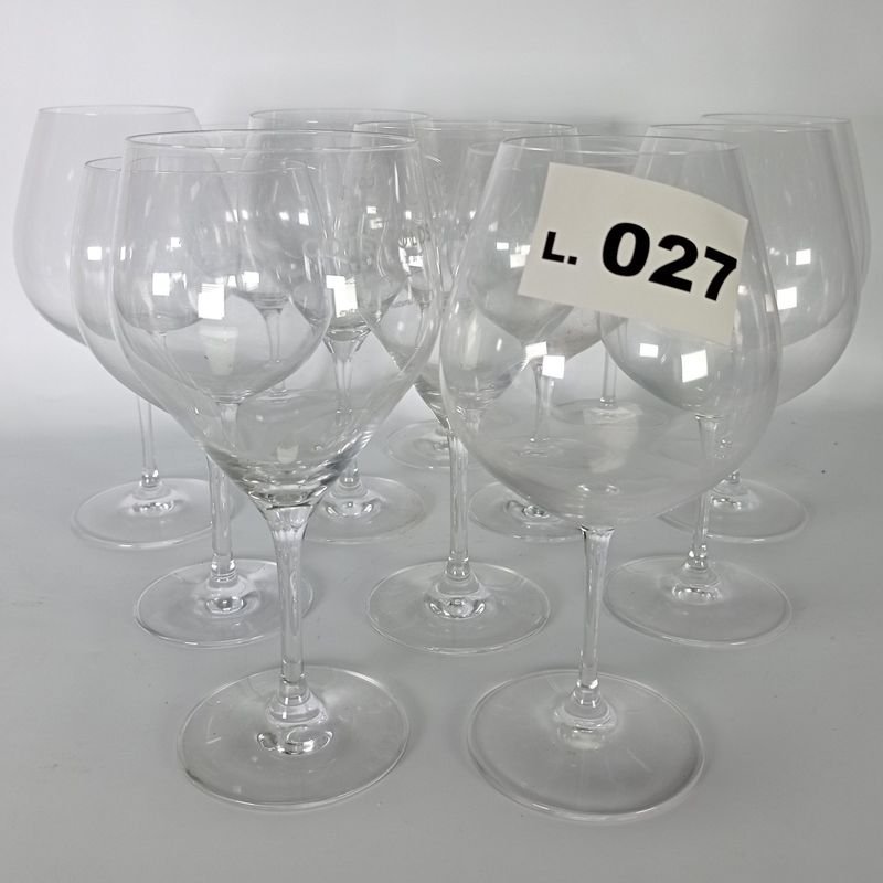 Lote siguiente: Doce copones para vino diferentes