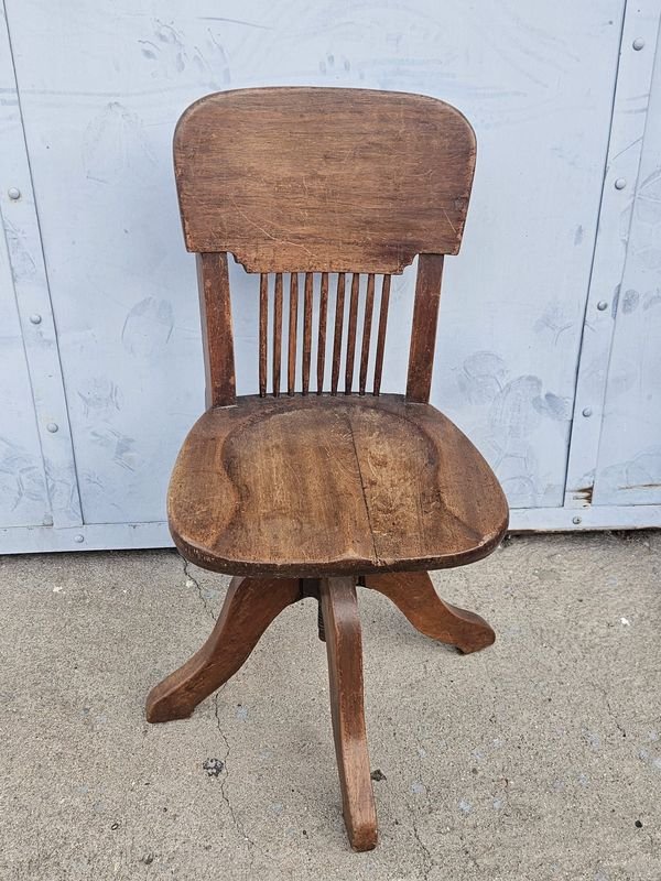 Silla giratoria antigua en madera - imagen 5