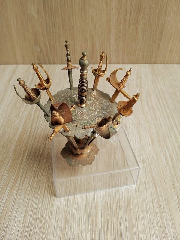 Item 884275 - Image 1