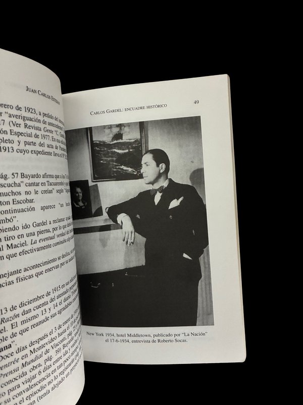 Libro "Carlos Gardel, Encuadre Histórico" de Juan Carlos Esteban