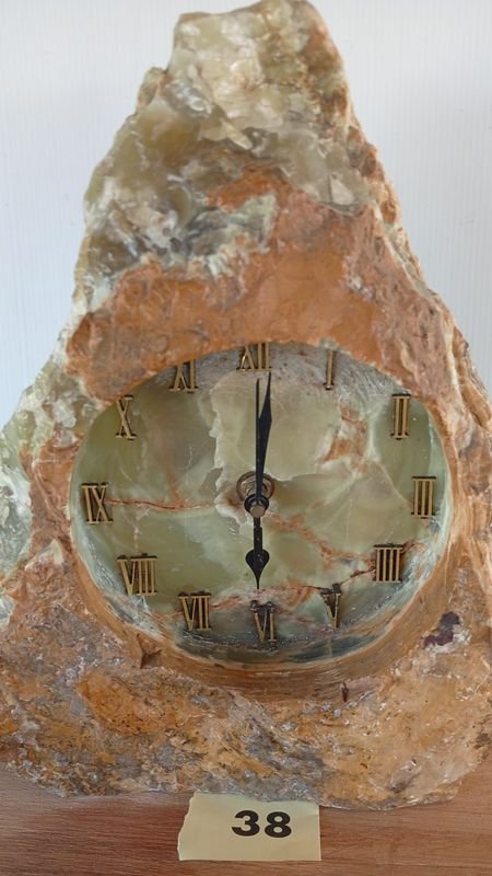 Reloj en piedra de jade antiguo - imagen 2