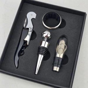Lote siguiente: Set de Accesorios para Vino
