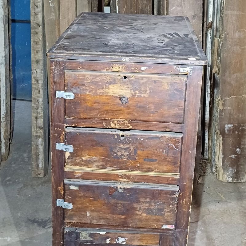 Archivador de madera en regular estado para venta - imagen 4