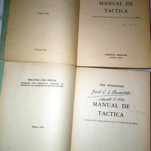 2 Libros "Manual de Táctica" - Circulo Militar - Colección General Berisso (1963) - imagen 2
