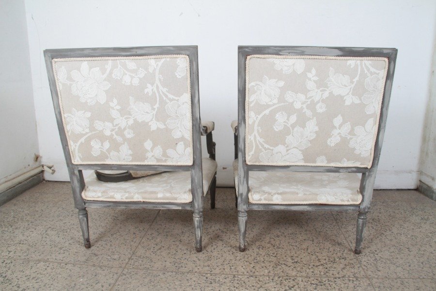 Sillas Luis XVI con tapizado floral, patinadas y con posa brazos - imagen 11