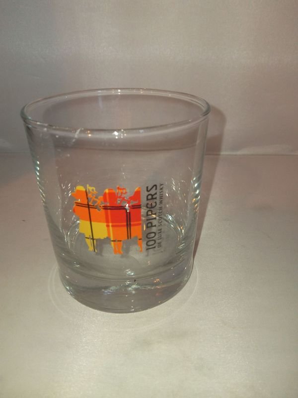 Lote siguiente: Vaso de Vino Whisky 100 Pipers - Excelente Condición