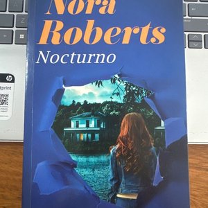 Lote anterior: Libro "Nocturno" de Nora Roberts