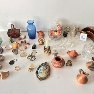 Lote de 35 Adornos Varios Antiguos y Coleccionables - imagen 3