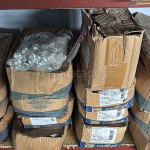 Lote siguiente: Cajas de Tornillos y Elementos de Fijación