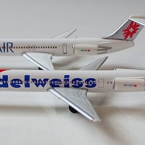 Lote anterior: Lote de 2 Aviones a Escala 1/500: Edelweiss y Crossair (Herpa)