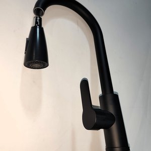 Grifería Monocomando para Cocina con Pico Telescópico Negro Mate - imagen 3