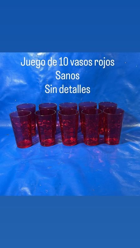 Vasos Rojos de Vidrio para Decoración - imagen 1