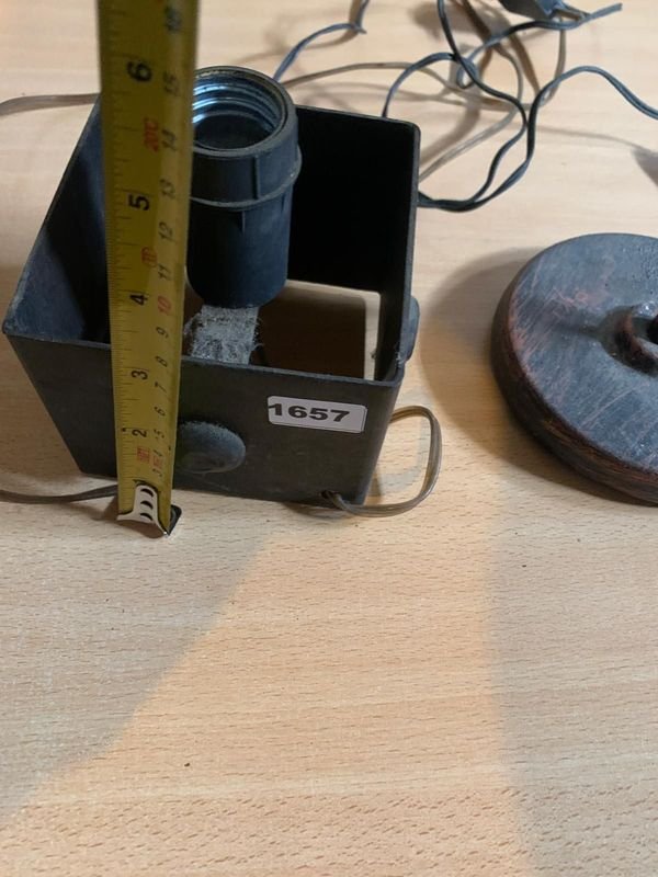 Lámparas de pie con base de madera y accesorios - imagen 5