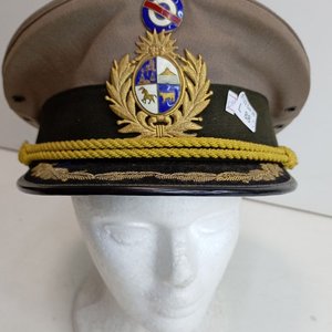 Gorra de Oficial Superior del Ejército Uruguayo - Años 70 - imagen 1