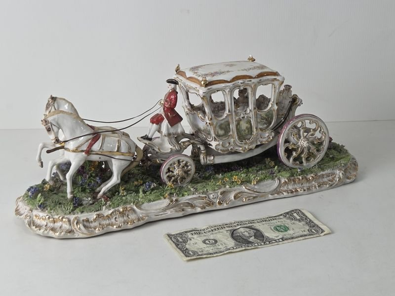 Lote anterior: Pieza de porcelana policromada de Luigi Fabris, siglo XX