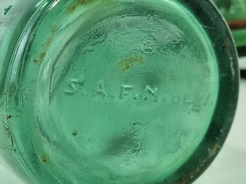 Botellas de Leche Antiguas con Soporte - imagen 6