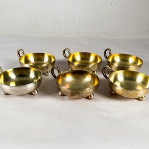 Lote anterior: Seis Compoteras Vintage de Metal con Asas