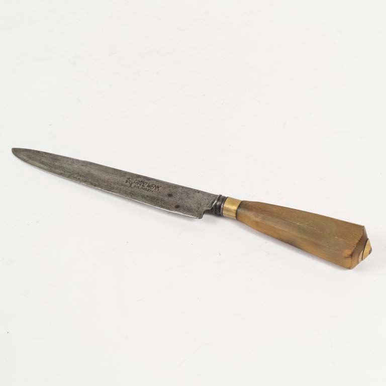 Lote anterior: Cuchillo de alta calidad con mango de guampa y hoja de acero
