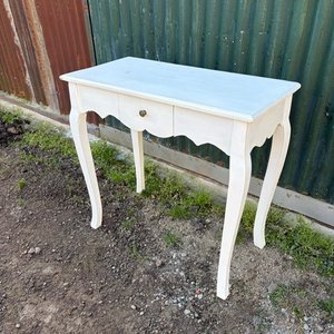 Mesa de Arrimo Blanca Estilo Francés con Cajón - imagen 3