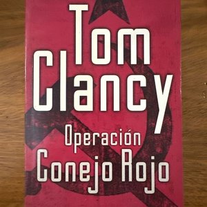 Lote anterior: Libro Operación Conejo Rojo de Tom Clancy