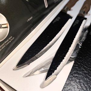Juego de 6 Cuchillos con Revestimiento Cerámico y Mangos Anatómicos - imagen 4