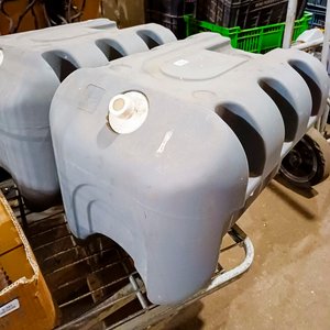 2 Tanques plasticos para agua ( camion ) - imagen 2