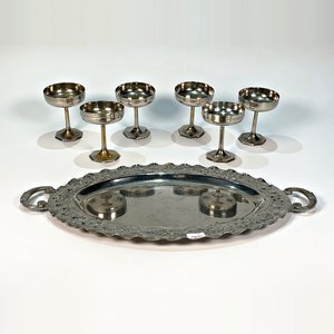 Set de 6 Copas y Pie Central para Helado en Metal con Bandeja Oval - imagen 3